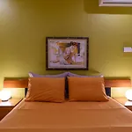 Villa Cozy Small Smart With Private Pool Mikri Mantineia *