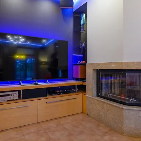 וילה Cozy Small Smart With Private Pool Mikri Mantineia קלמאטה
