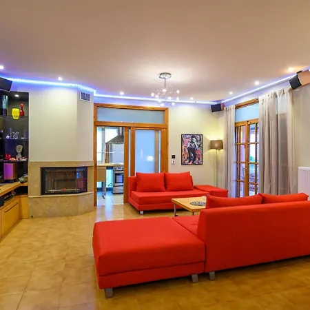 Cozy Small Smart With Private Pool Mikri Mantineia * Kalamata