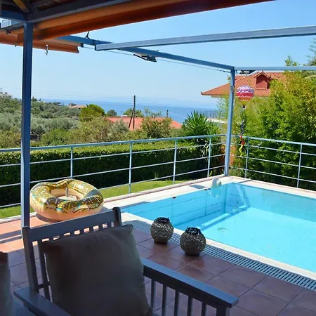 Villa Cozy Small Smart With Private Pool Mikri Mantineia Kalamáta