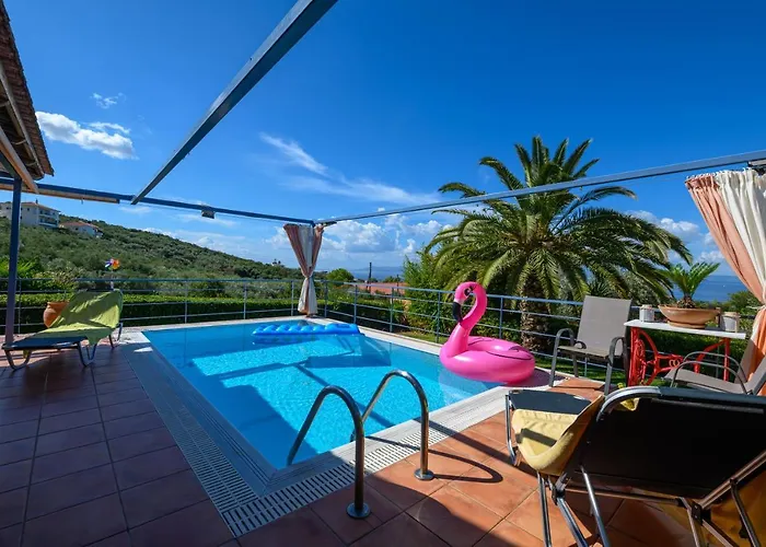Cozy Small Smart With Private Pool Mikri Mantineia Villa