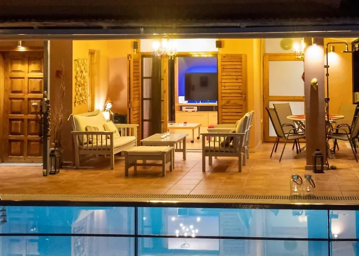 Villa Cozy Small Smart With Private Pool Mikri Mantineia