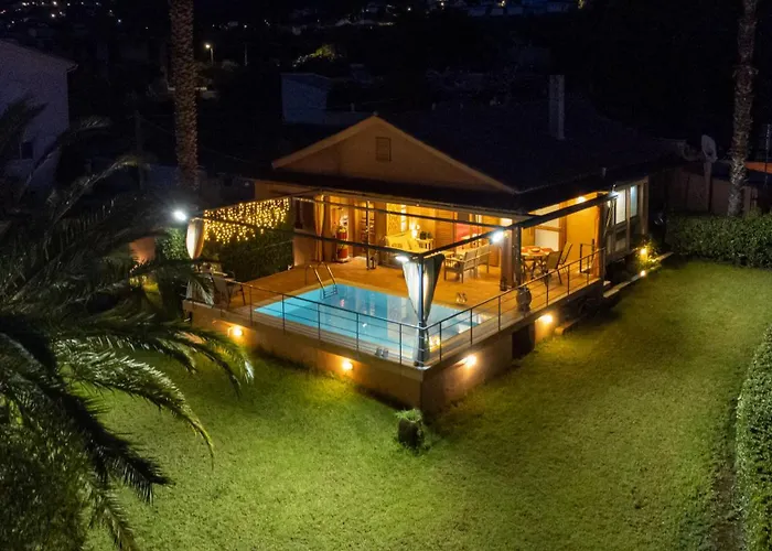 Cozy Small Smart With Private Pool Mikri Mantineia Calamata